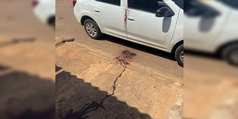 Veículo com marcas de disparos encontrado em Ceilândia Norte